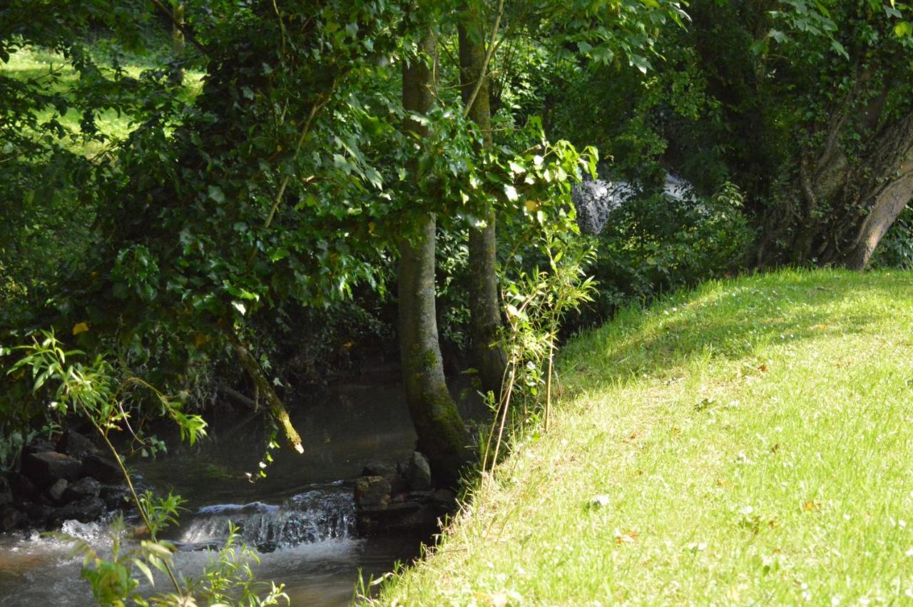 Les Gites Insolites De La Cascade Lespesses Zewnętrze zdjęcie